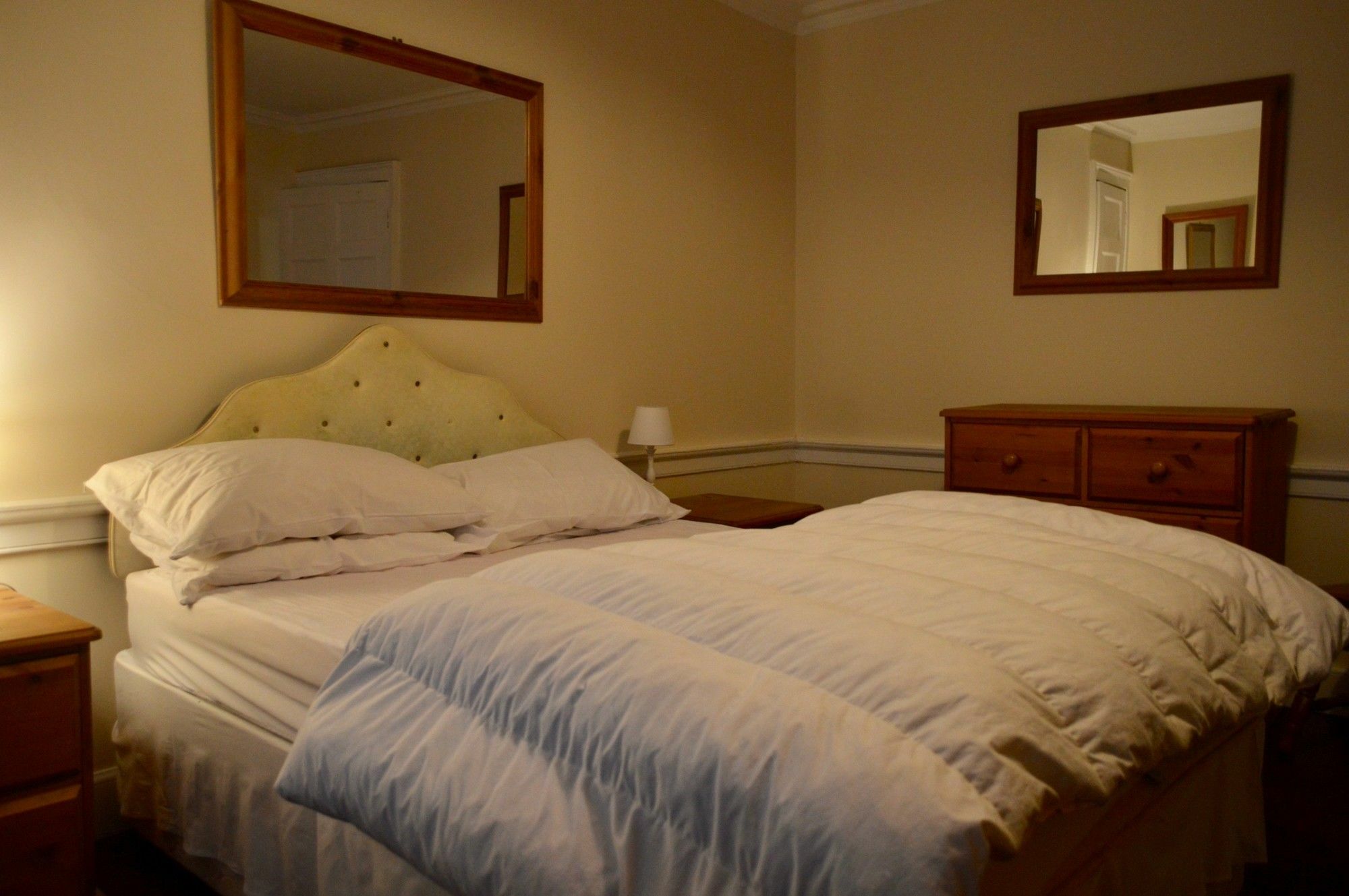 Central 1 Bedroom Apartment Sleeps 2 EDI Exterior foto
